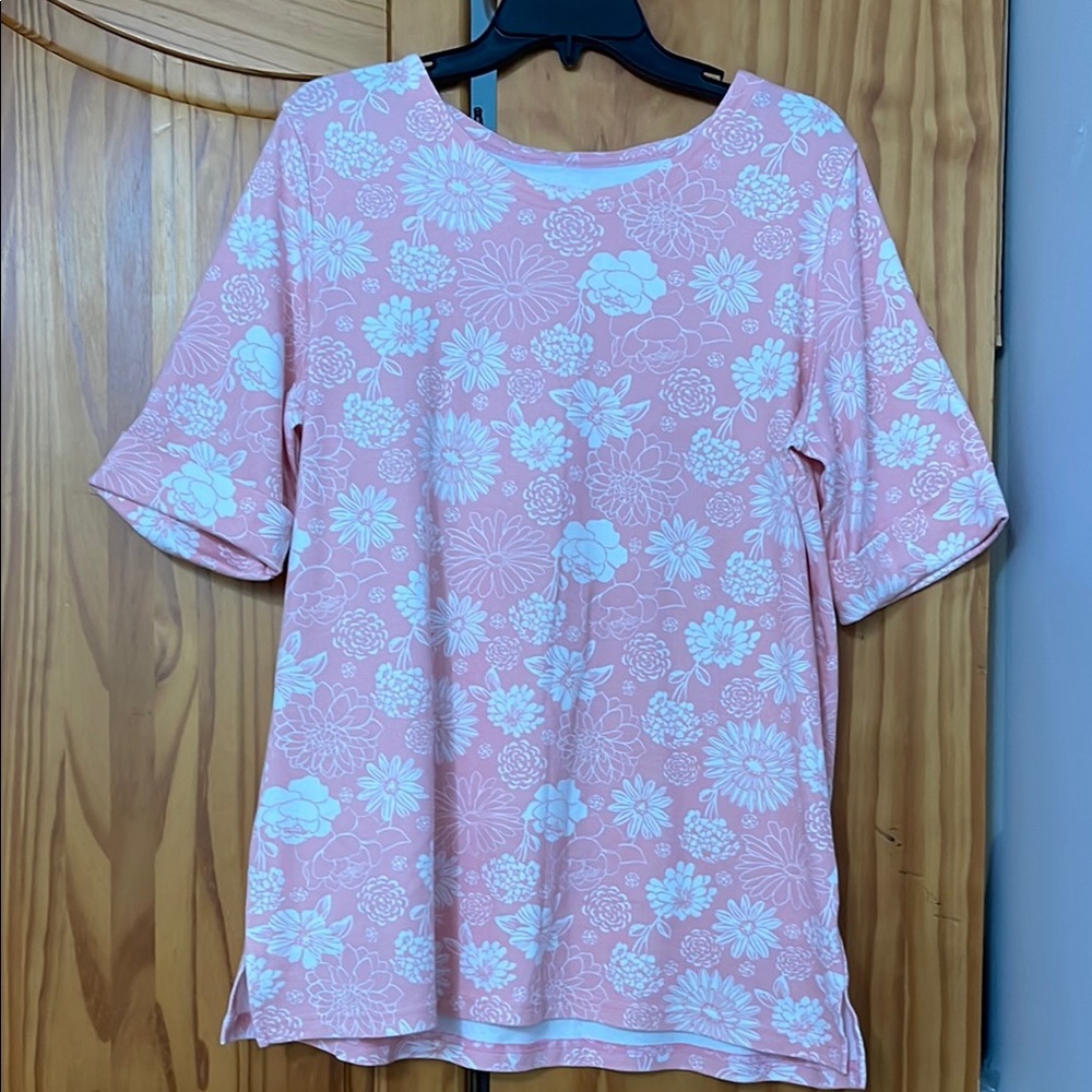 BLAIR FLORAL BOXY TEE WOMEN PLUS SIZE 3X PINK WHITE 60% COTTON CUFFED SHORTSLEEV